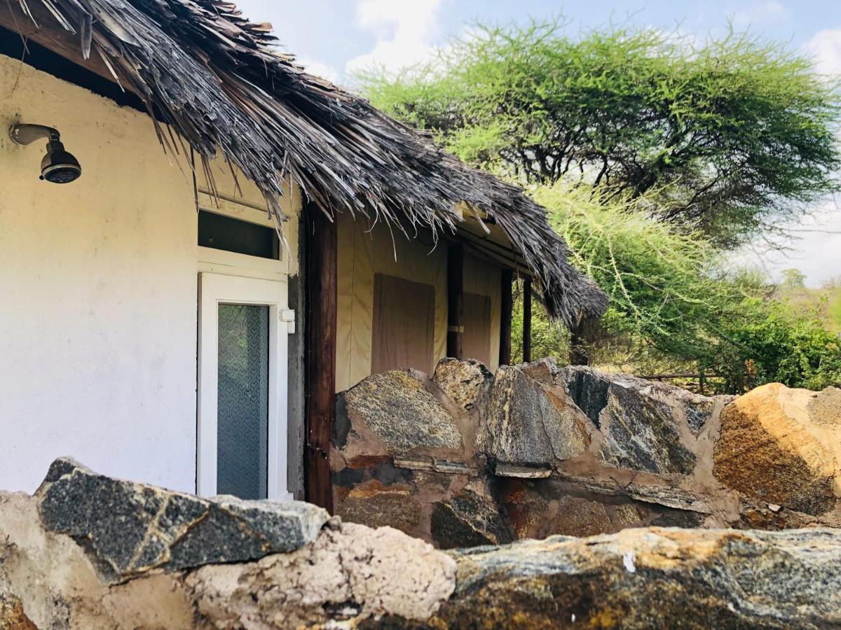Oldonyo Orok Lodge Kajiado Extérieur photo